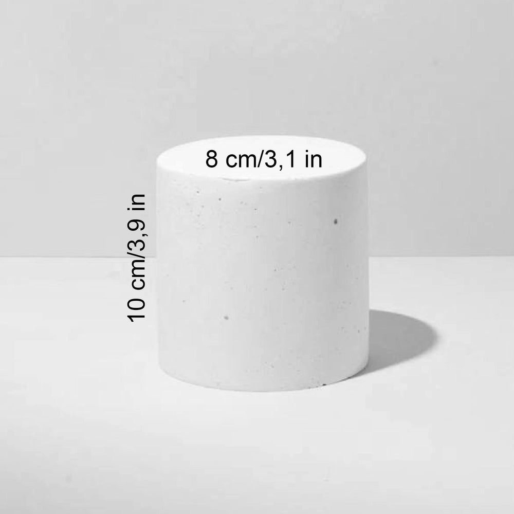 Plaster cylinder pedestal with measurements 8 cm diameter and 10 cm height
