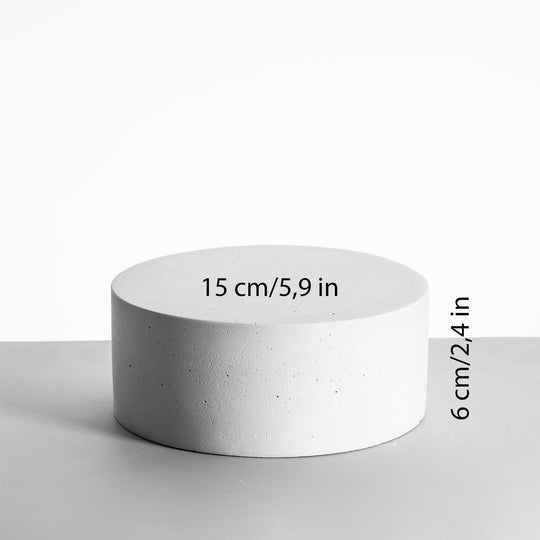 Concrete display tray 15 cm diameter and 6 cm height with porous texture