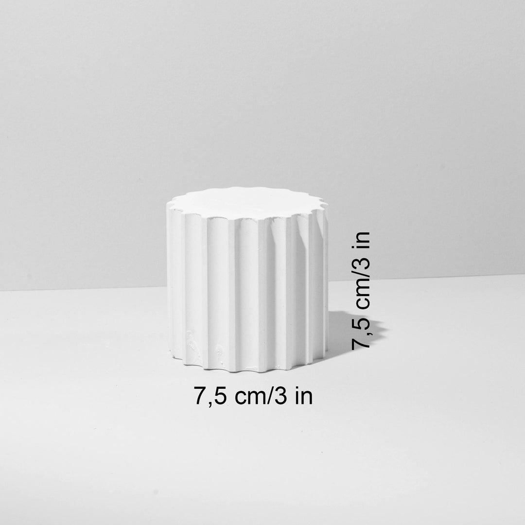Small fluted display pedestal, approx. 7.5 cm diameter x 7.5 cm height / 3 x 3 in