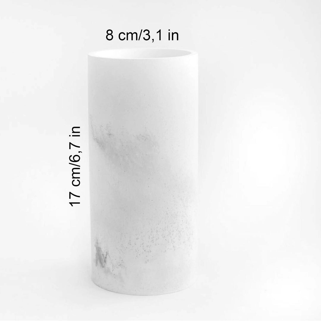 Cylinder display pillar, approx. 8 cm diameter x 17 cm height / 3.1 x 6.7 in
